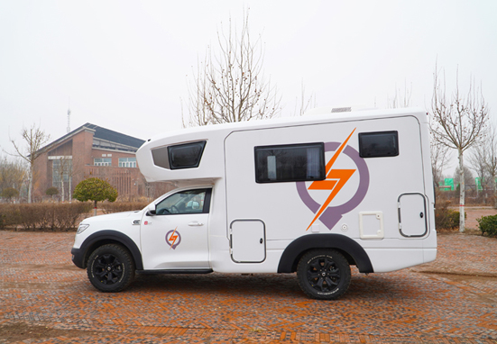 自動(dòng)檔、四驅(qū)房車，可落京牌，這款點(diǎn)贊