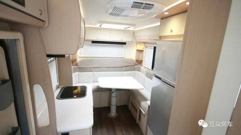 老人孩子房車旅行,選擇這款房車合適 老人孩子房車旅行,選擇這款房車合適