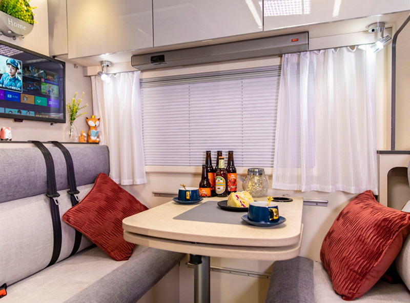 自由炮房車正式亮相北京國(guó)際房車博覽會(huì) 自由炮房車正式亮相北京國(guó)際房車博覽會(huì)