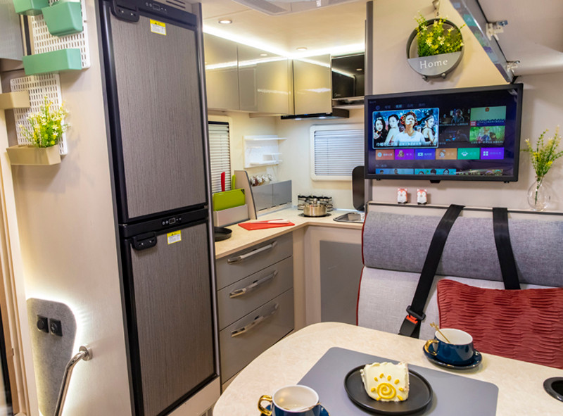 自由炮房車正式亮相北京國(guó)際房車博覽會(huì) 自由炮房車正式亮相北京國(guó)際房車博覽會(huì)