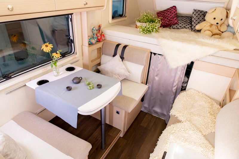 大床、大客廳得房車,四驅、動力好 大床、大客廳得房車,四驅、動力好