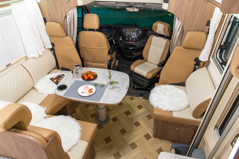 大空間，房車玩的才舒服