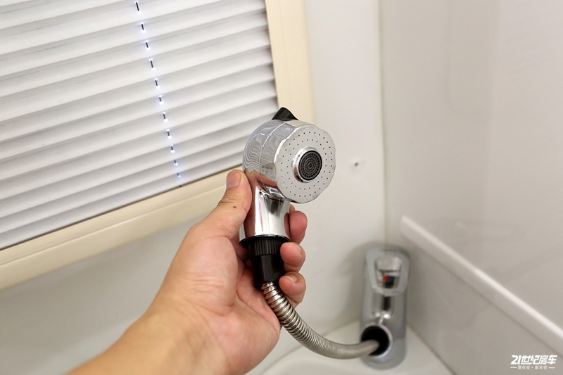 打響第二炮!搶先實拍體驗覽眾自由炮-B皮卡四驅房車 打響第二炮!搶先實拍體驗覽眾自由炮-B皮卡四驅房車