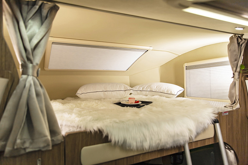 很多人喜歡睡這款房車，確實舒服